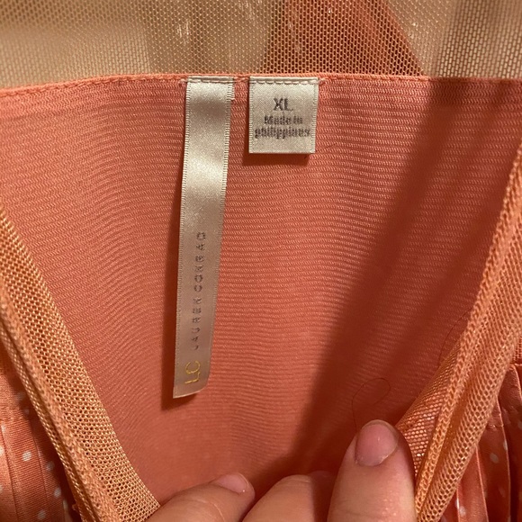 Salmon Pink polka dot plus size dress - Picture 3 of 3